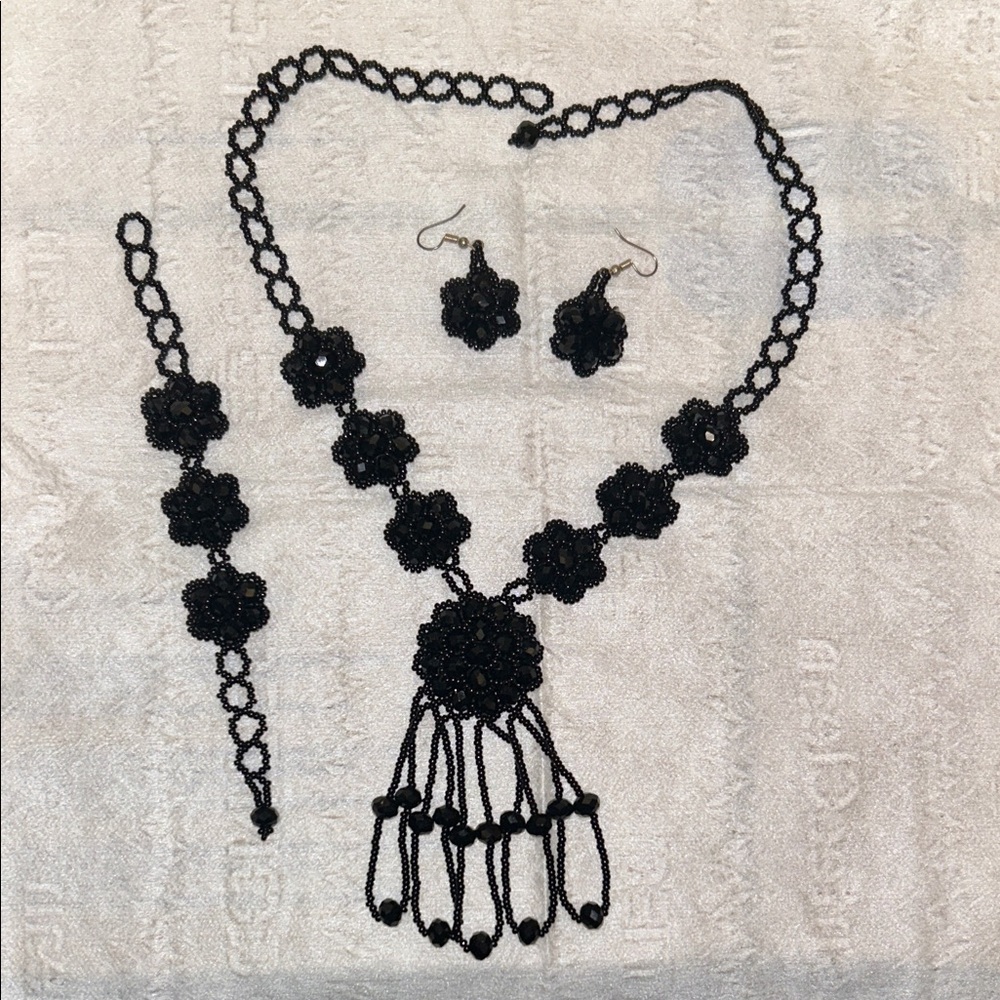 Elegant Black Beaded Jewelry Set